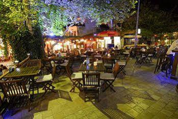 Akdeniz Apart Hotel Kuşadası Exterior photo
